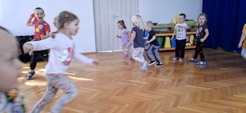 f61095f5-31dd-4b66-99aa-3132a78b4d87