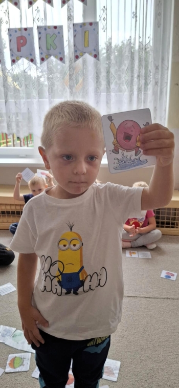 3e175a57-0428-437a-9317-2c7d3c2c2e46