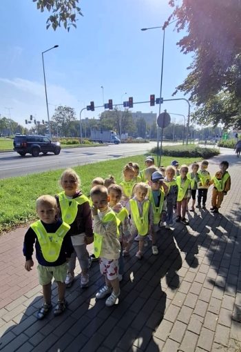 wycieczka na skrzyzowanie z sygnalizacją świetlną